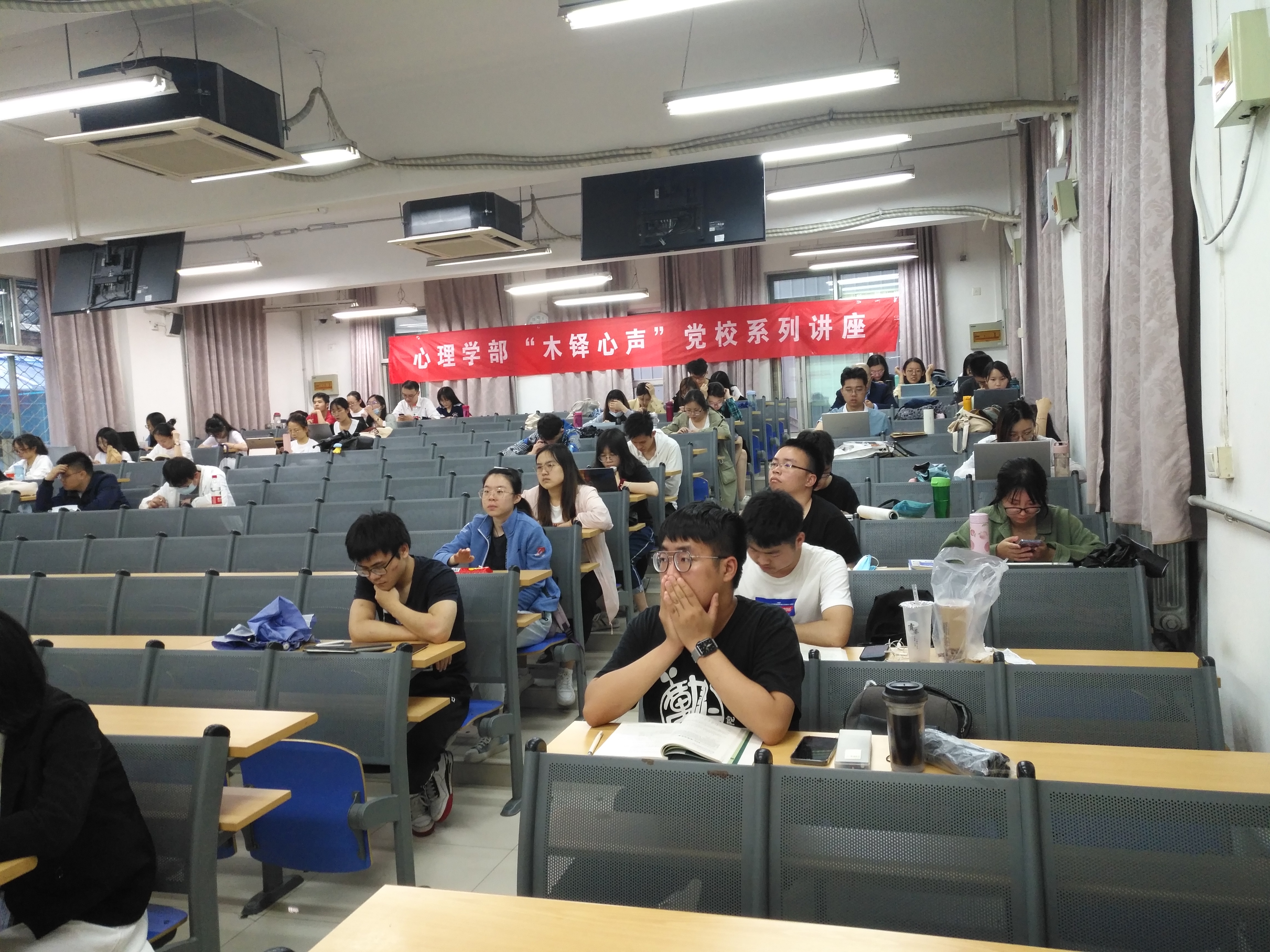 百家乐棋牌